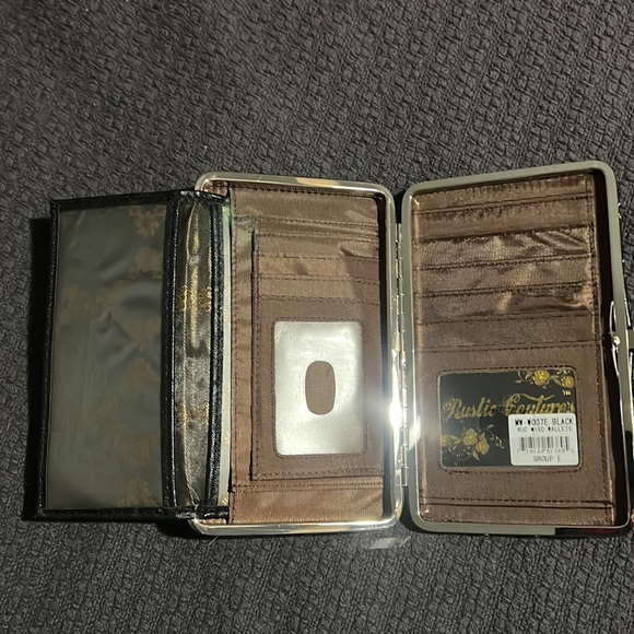 Rustic Coutures Wallet - Picture 6 of 7